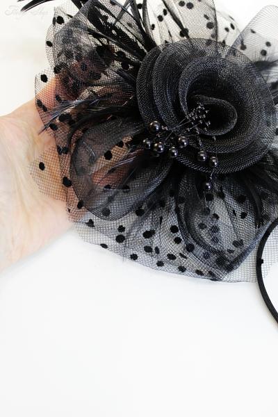 Gothic Haarschmuck „Black flower“ mit Tüll & Federn